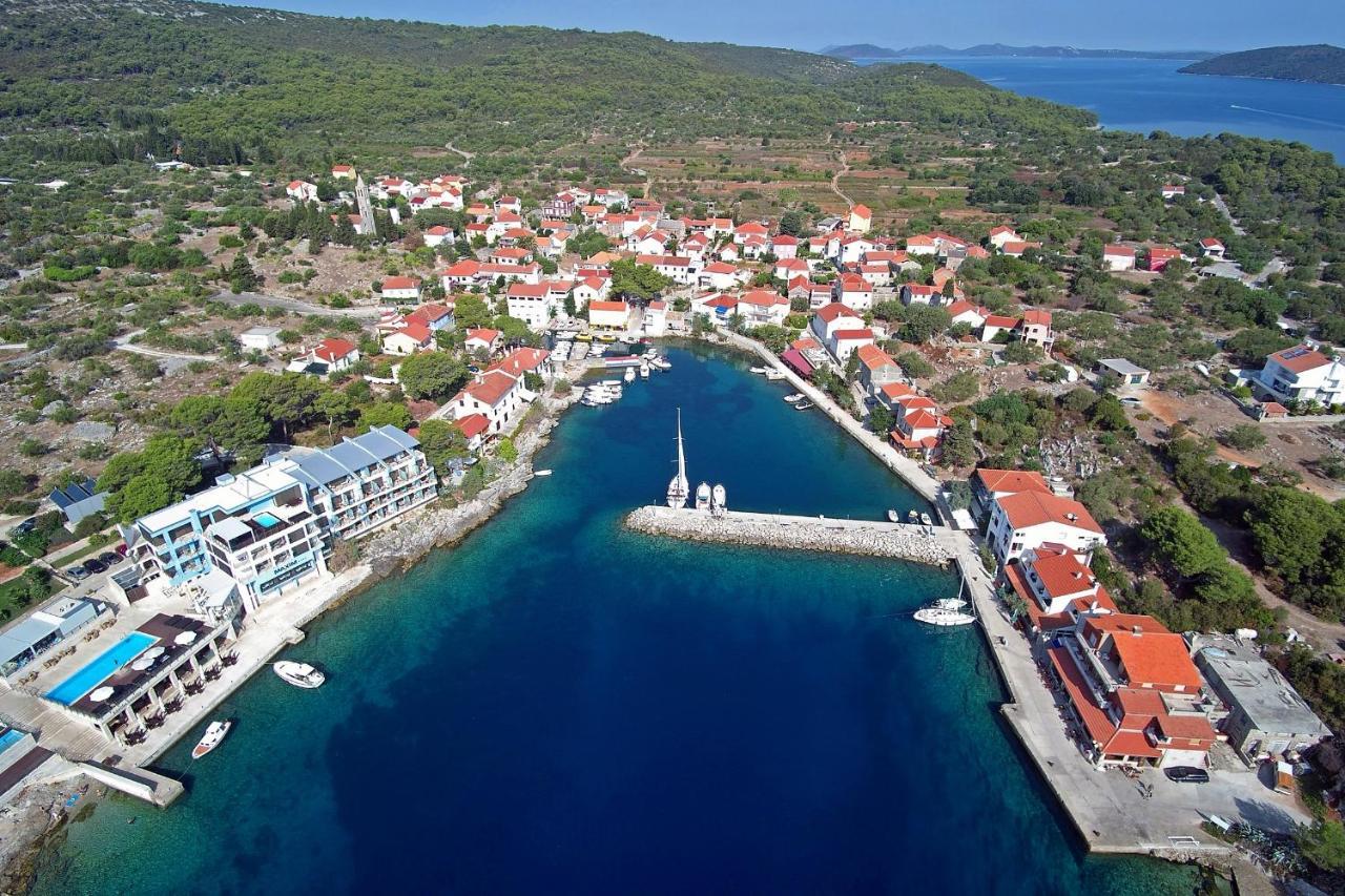 Apartments With A Parking Space Bozava, Dugi Otok - 8108 Exterior photo