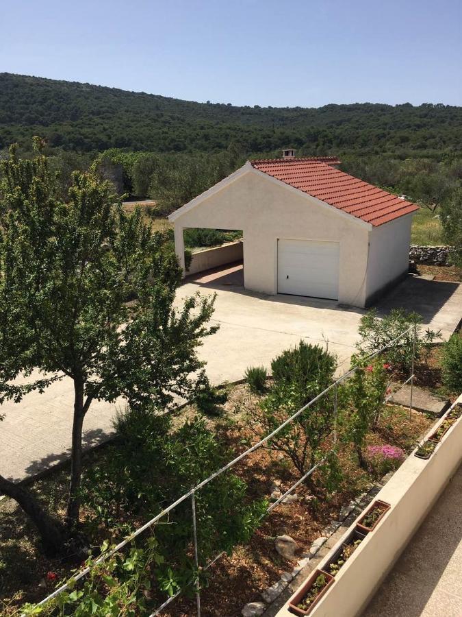Apartments With A Parking Space Bozava, Dugi Otok - 8108 Exterior photo